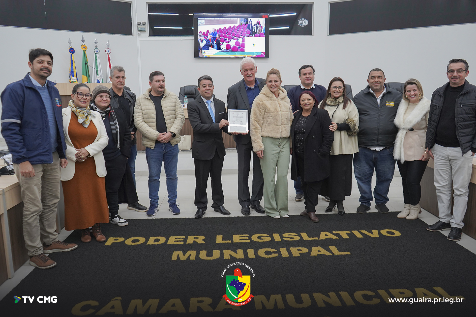 CÂMARA APRESENTA HOMENAGENS A AMANDA GAZOLA E HERALDO TRENTO EM ÚLTIMA SESSÃO ANTES DO RECESSO
