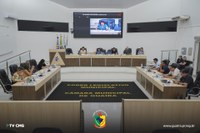 EM SESSÃO EXTRA, VEREADORES APROVAM PLANO DIRETOR E REFORMA DA CÂMARA