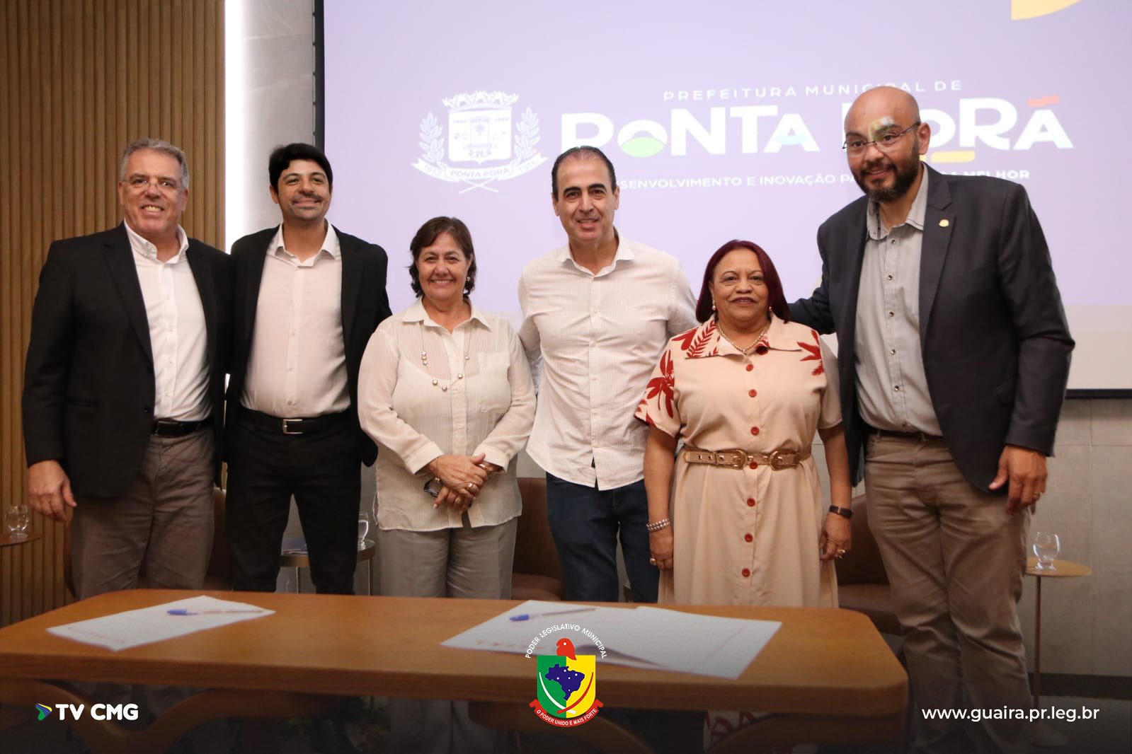 LEGISLATIVO E EXECUTIVO GUAIRENSE FORTALECEM RELAÇÕES INSTITUCIONAIS EM REUNIÃO BINACIONAL