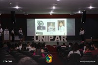 ANFITEATRO DA UNIPAR FOI PALCO DO 1º FÓRUM ESTUDANTIL MARIA DA PENHA