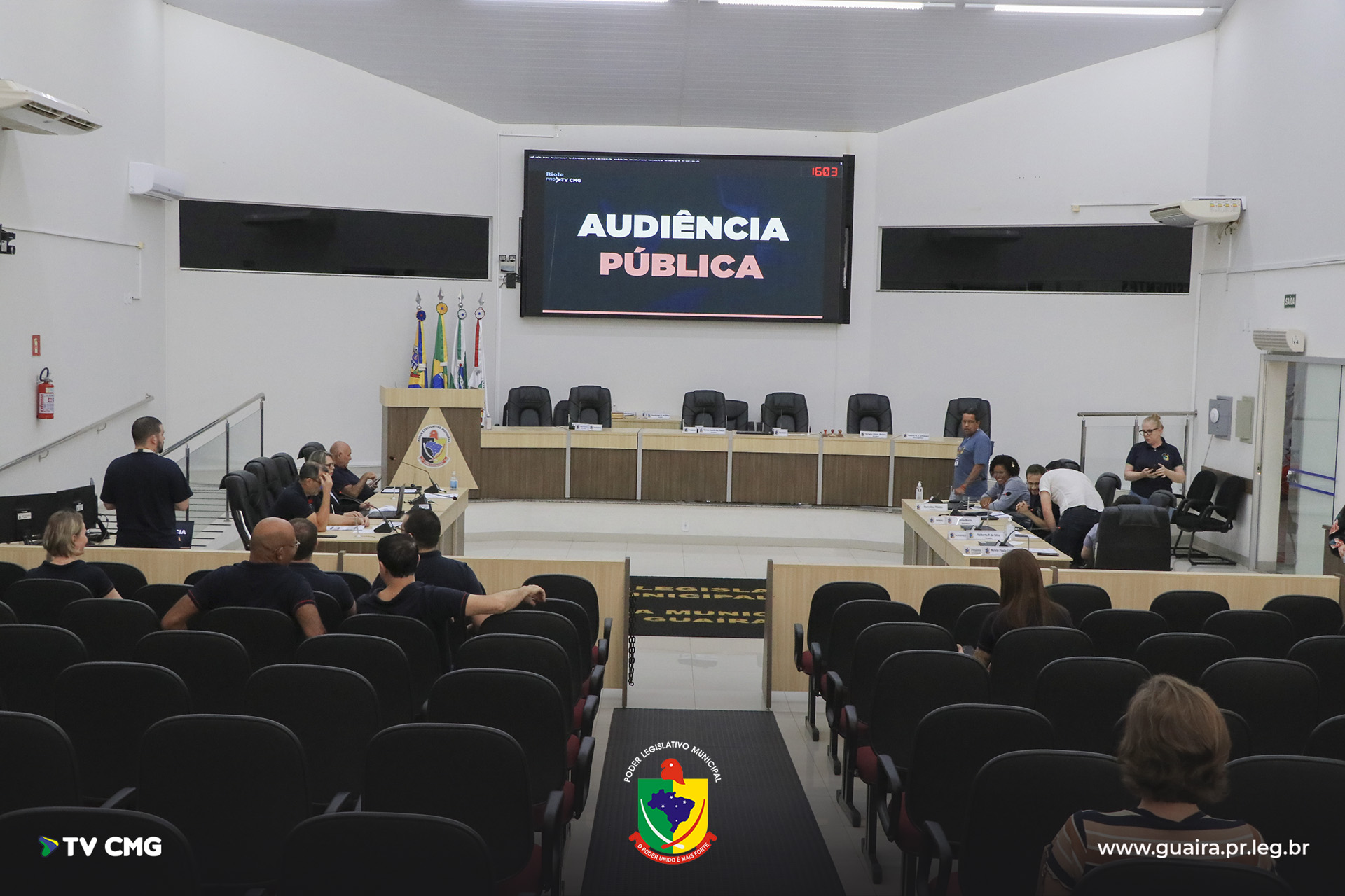 PODERES EXECUTIVO E LEGISLATIVO PRESTAM CONSTAS DO 2º QUADRIMESTRE DE 2025